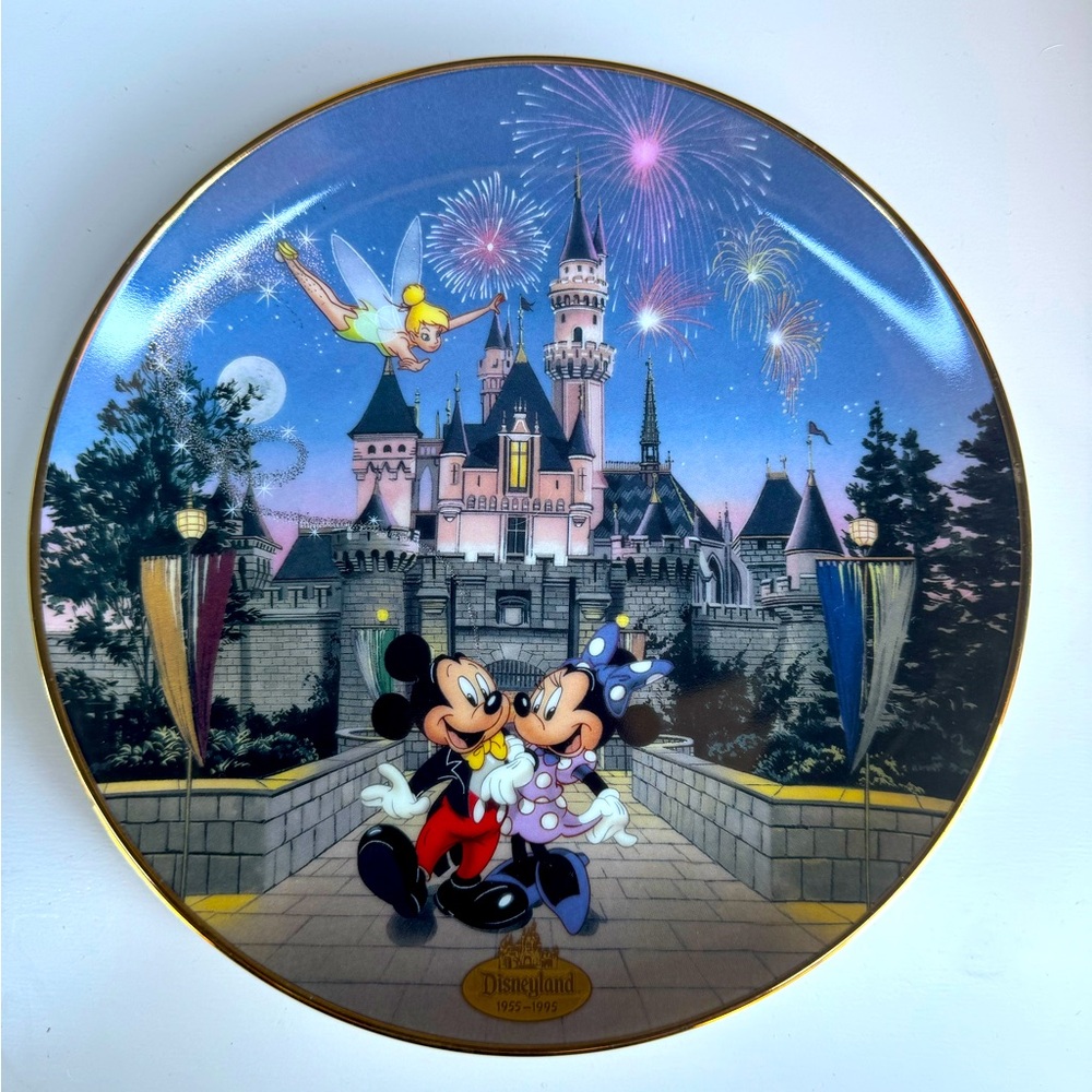 Disney 1995 Sleeping Beauty Castle Collector’s Plate